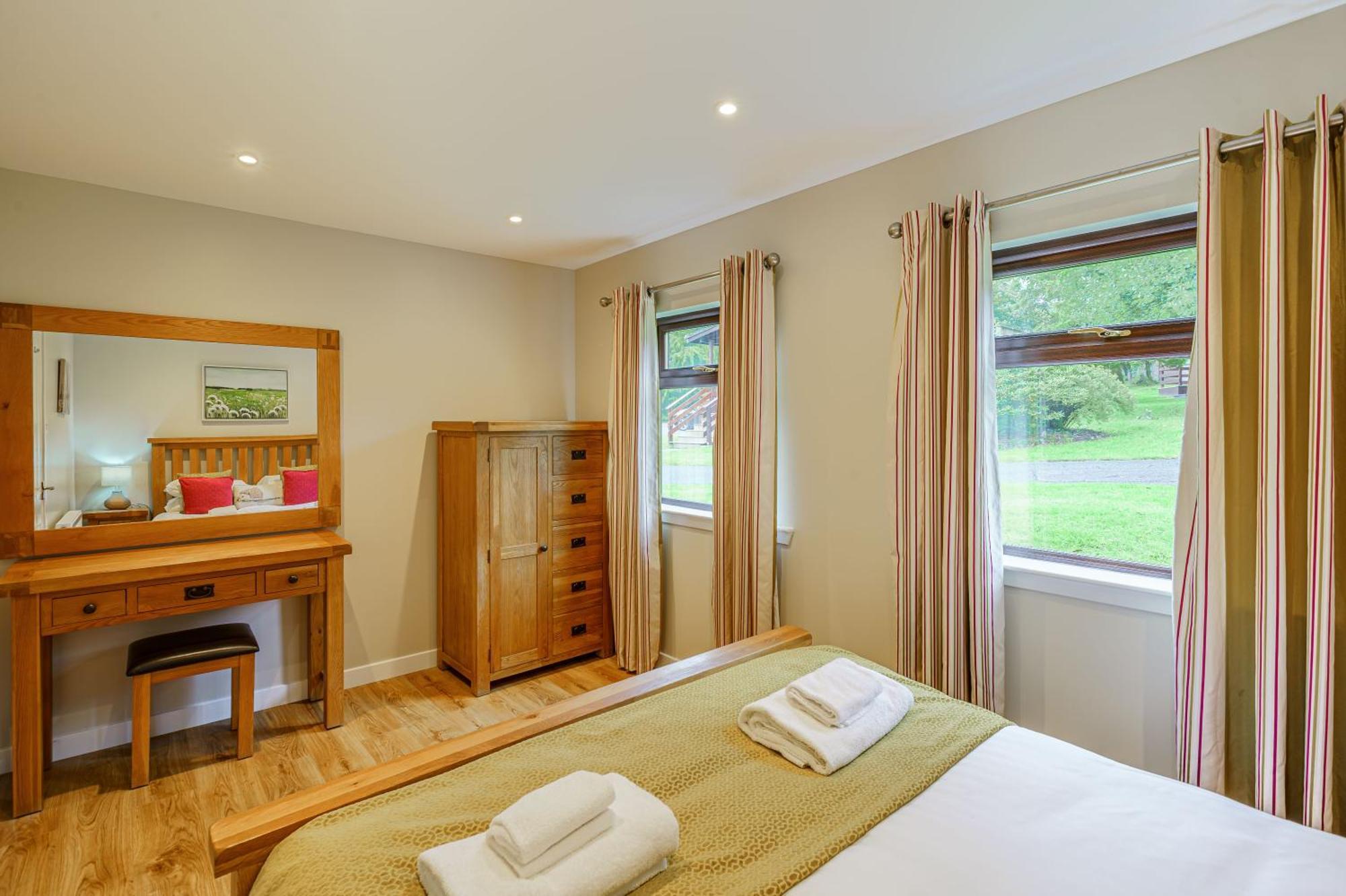 Bluebell Lodge 4 With Hot Tub Newton Stewart Zewnętrze zdjęcie