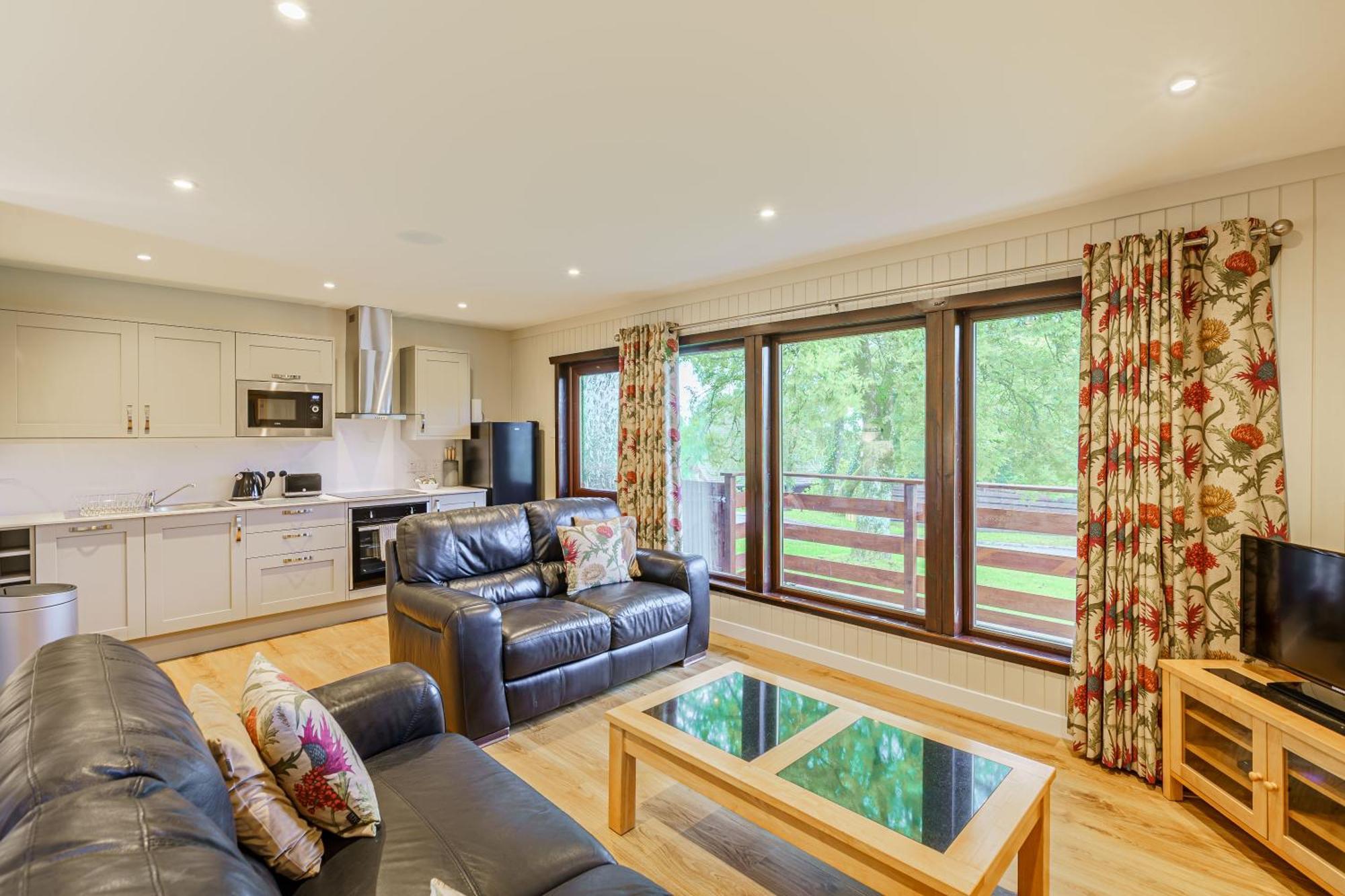 Bluebell Lodge 4 With Hot Tub Newton Stewart Zewnętrze zdjęcie